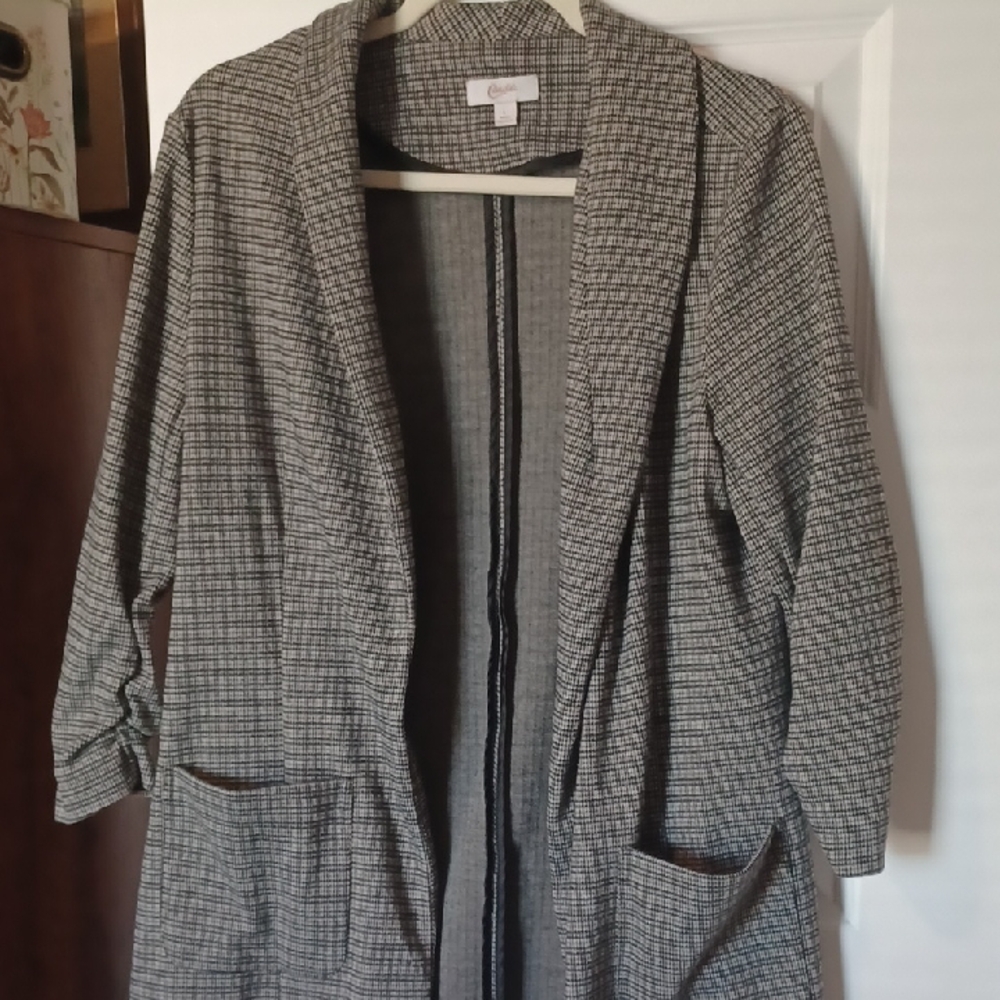 Gray Patterned Blazer 👠